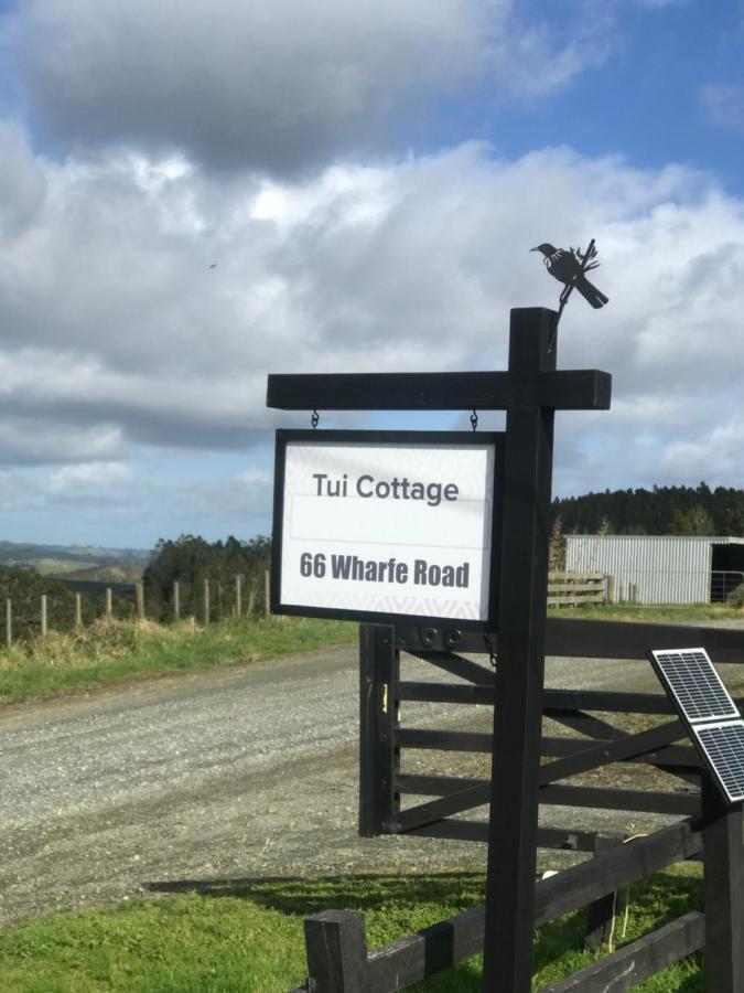 Tui Cottage Te Arai Exteriör bild